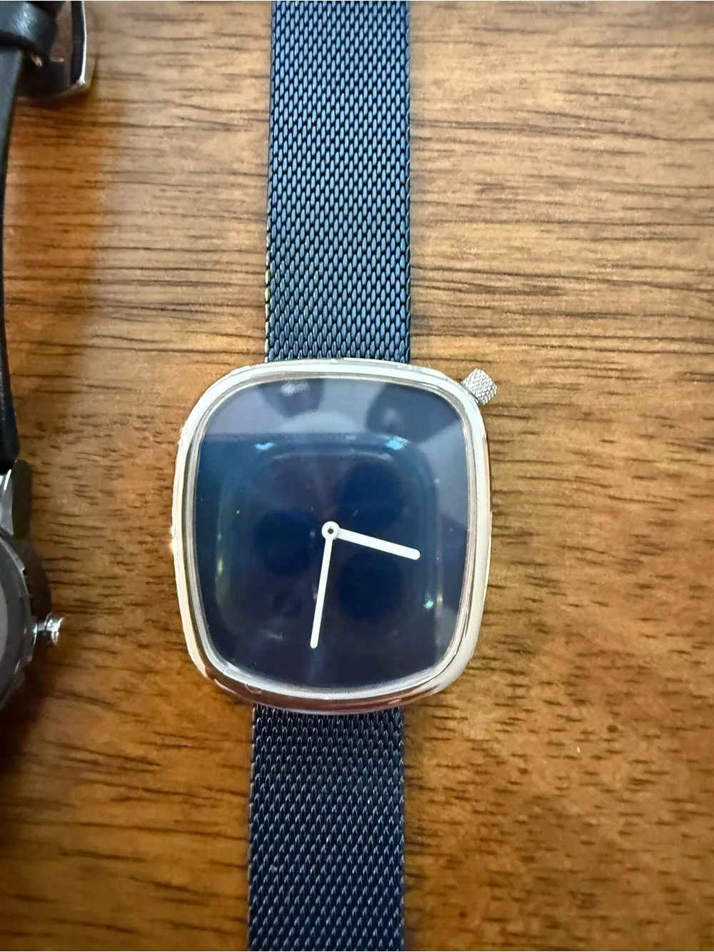7 assorted watches - need batteries